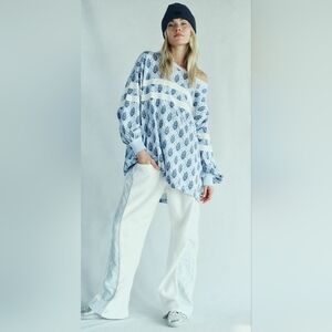 NWT FP Movement Post Up Logo Layer in Ice Grey Combo